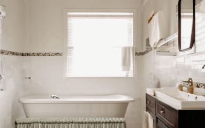 Reveal How to Makeover Your Small Bathroom on a Budget with These Clever Ideas!